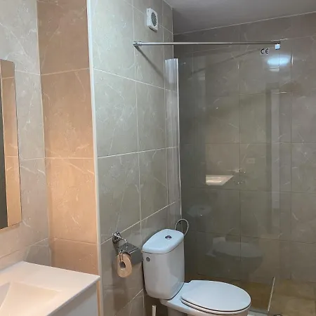 Self Catering Lovely 1 Bed Apartment, 14b2, Cristianos, Tenerife דירה ארונה