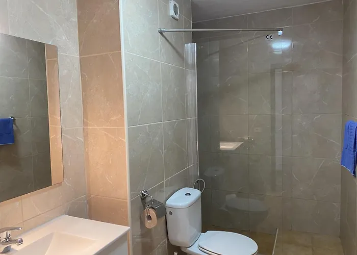 1 Bed 14b2, Victoria Court 1, Cristianos, Tenerife Appartement Arona (Tenerife)
